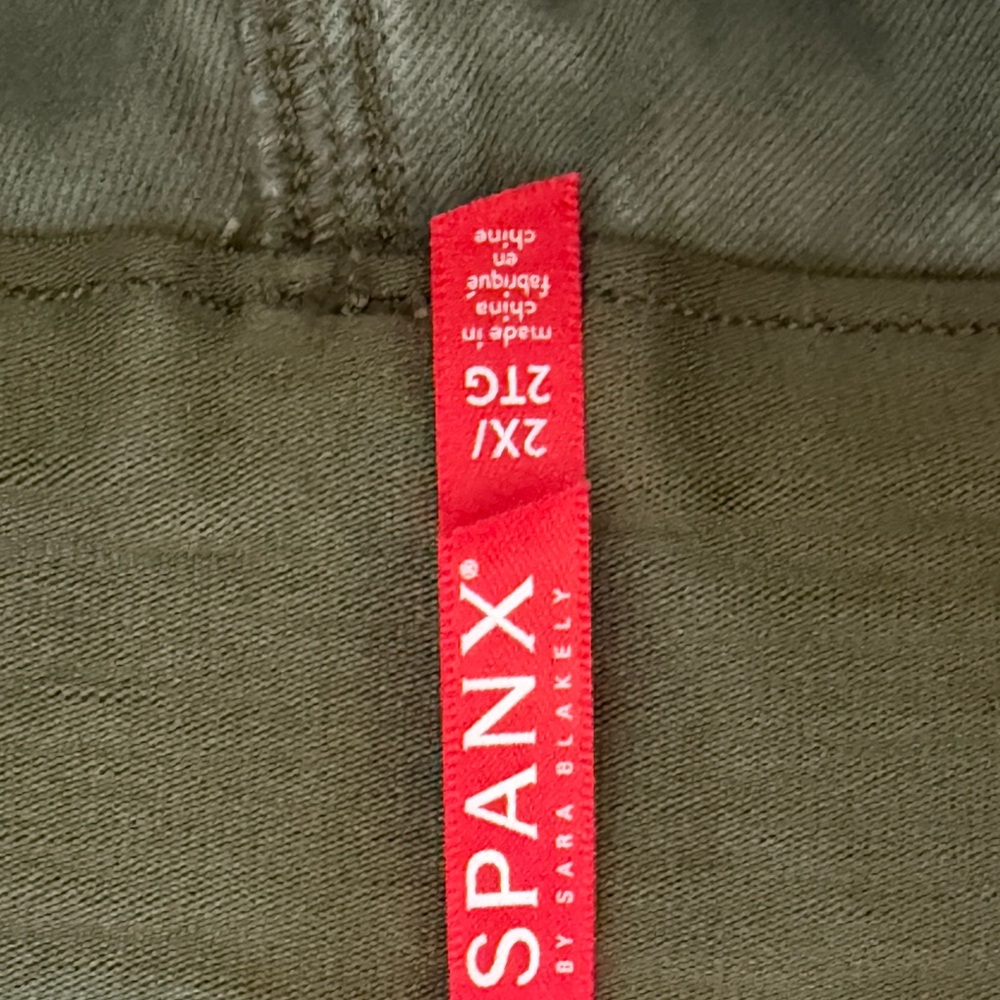 SPANX Relaxed Fit Cargo Jeans in Olive Green - Picture 4 of 5